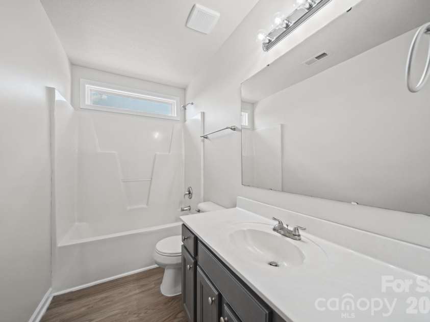 13913 Sugar Oats Lane, Charlotte, NC 28213.  MLS# CAR4431529, YatesRealty ID 55896. 