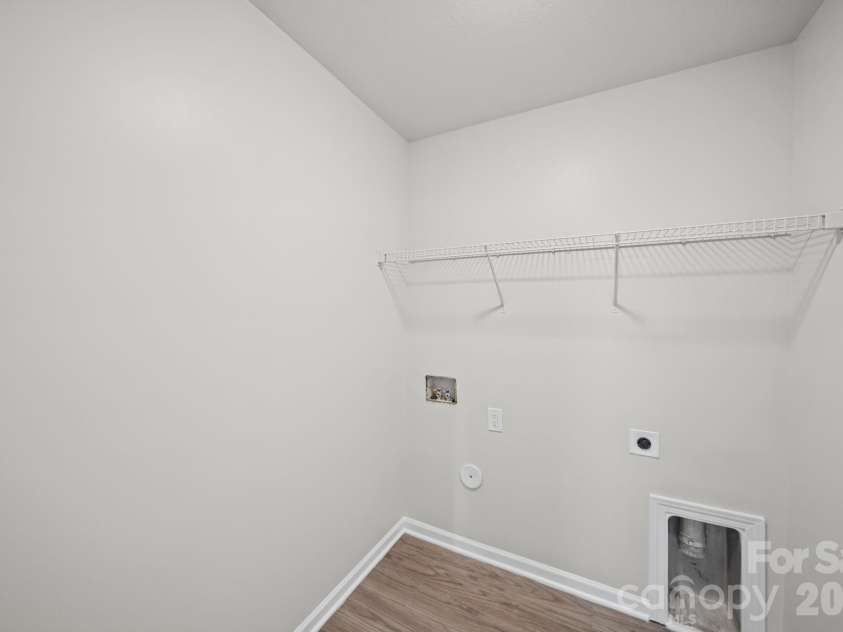 13913 Sugar Oats Lane, Charlotte, NC 28213.  MLS# CAR4431529, YatesRealty ID 55896. 