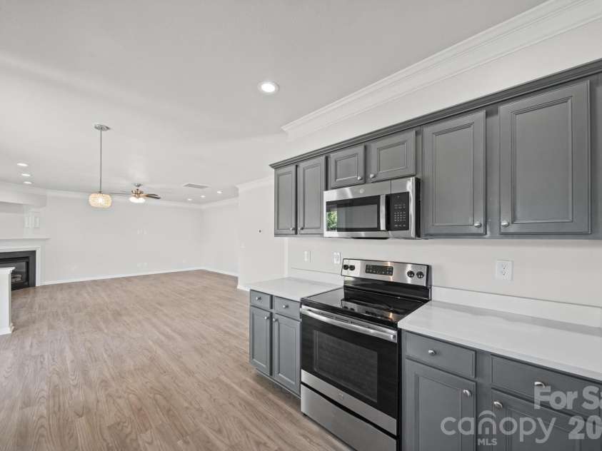 13913 Sugar Oats Lane, Charlotte, NC 28213.  MLS# CAR4431529, YatesRealty ID 55896. 