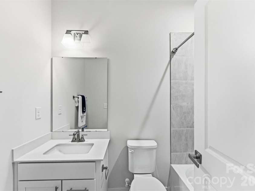 3028 Terroir Lane, Charlotte, NC 28217.  MLS# CAR4432110, YatesRealty ID 55897. Bedroom #2 Bathroom