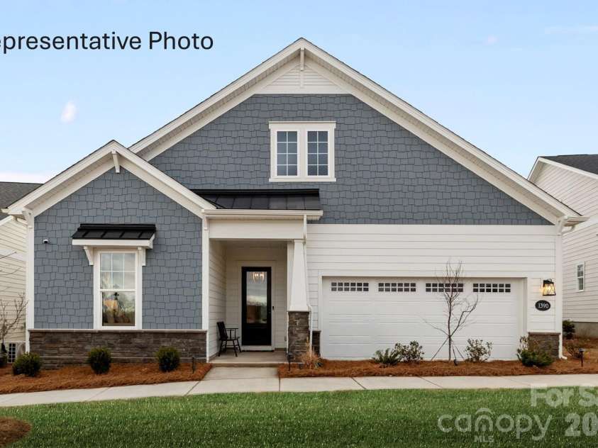 1424 Twin Leaf Road, Fort Mill, SC 29715.  MLS# CAR4433153, YatesRealty ID 55898. 