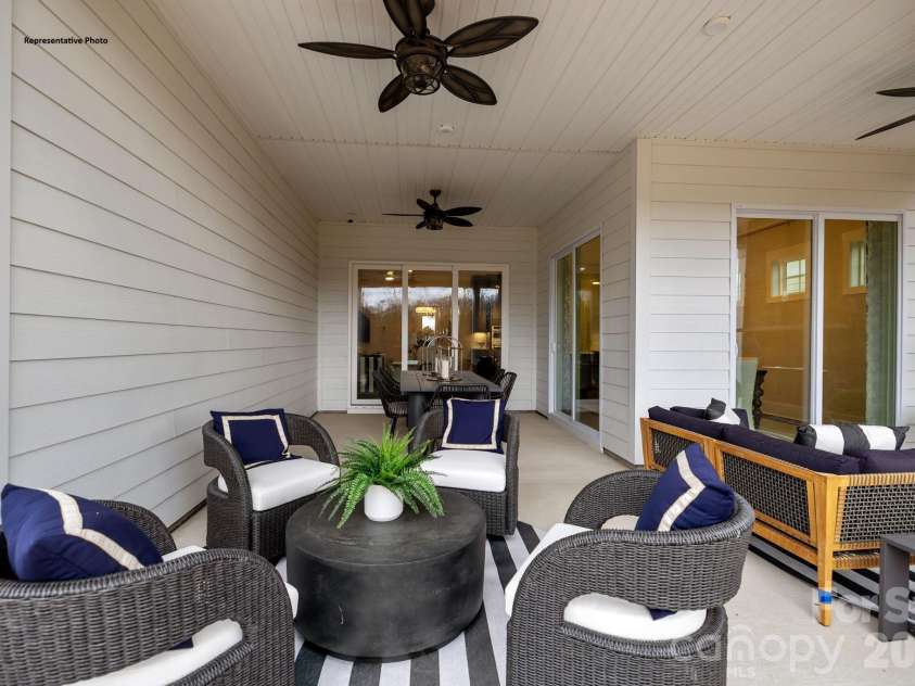 1424 Twin Leaf Road, Fort Mill, SC 29715.  MLS# CAR4433153, YatesRealty ID 55898. 
