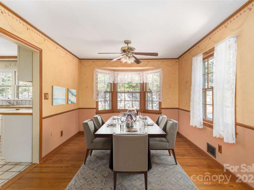 220 Ridge Road, Waynesville, NC 28786.  MLS# CAR4248648, YatesRealty ID 559. Virtually Staged