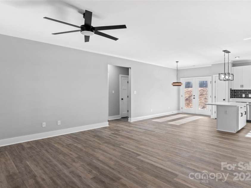 2328 Summerlin Street, Winston Salem, NC 27103.  MLS# CAR4323274, YatesRealty ID 559. 