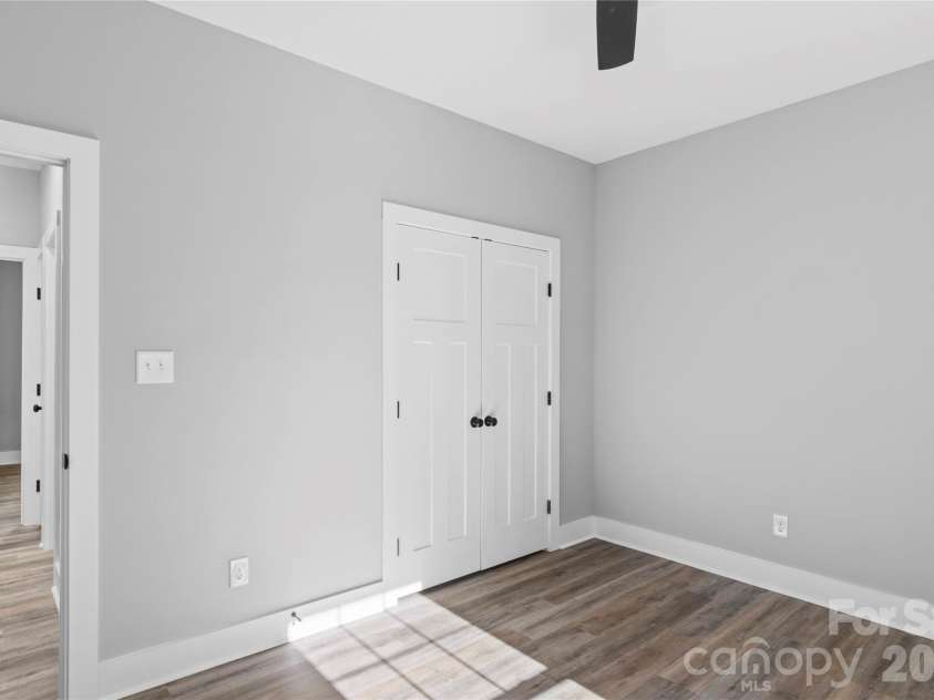 2328 Summerlin Street, Winston Salem, NC 27103.  MLS# CAR4428619, YatesRealty ID 559. 