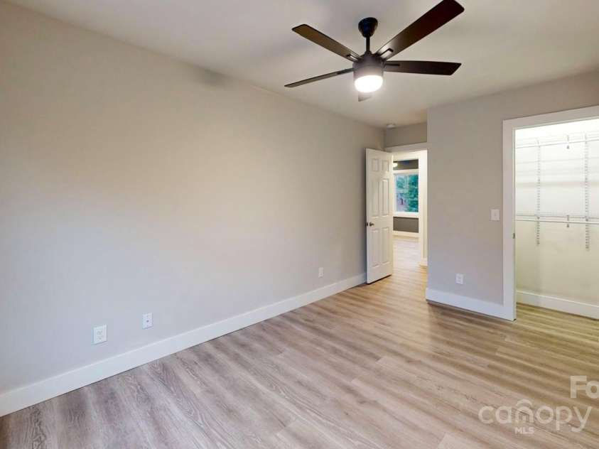 43 Garden Road, Asheville, NC 28804.  MLS# CAR4217392, YatesRealty ID 559. Secondary bedroom upstairs, double windows for lots of light