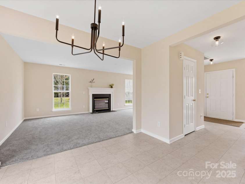 1102 Balcorn Place, Charlotte, NC 28214.  MLS# CAR4234587, YatesRealty ID 5590. Eat-In Kitchen/Dining Area - Different Angle