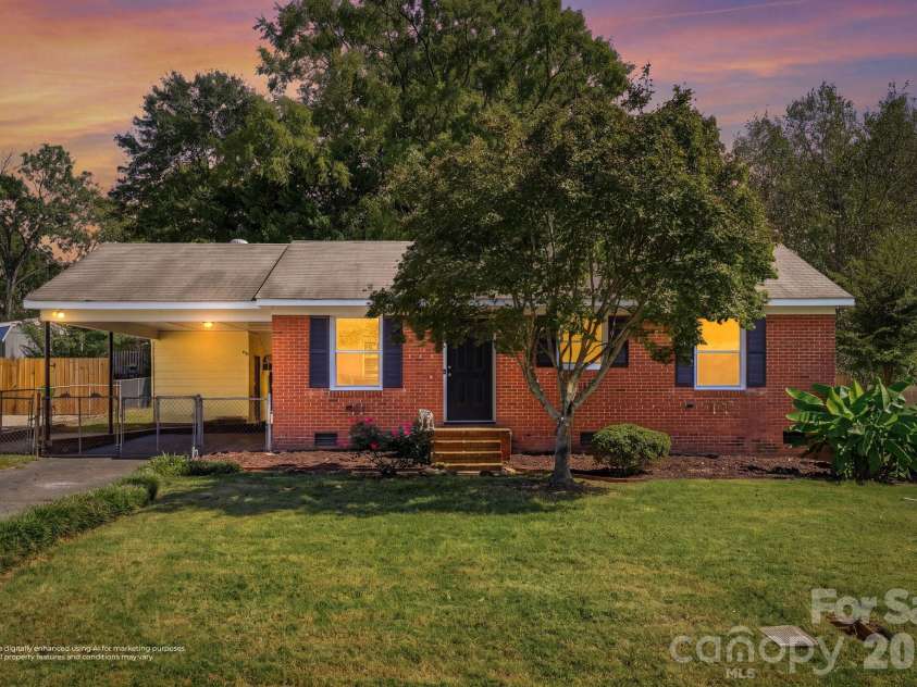 232 Eden Circle, Pineville, NC 28134.  MLS# CAR4431931, YatesRealty ID 55900. 