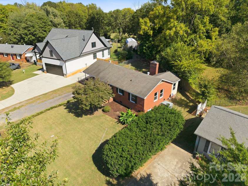 232 Eden Circle, Pineville, NC 28134.  MLS# CAR4431931, YatesRealty ID 55900. 