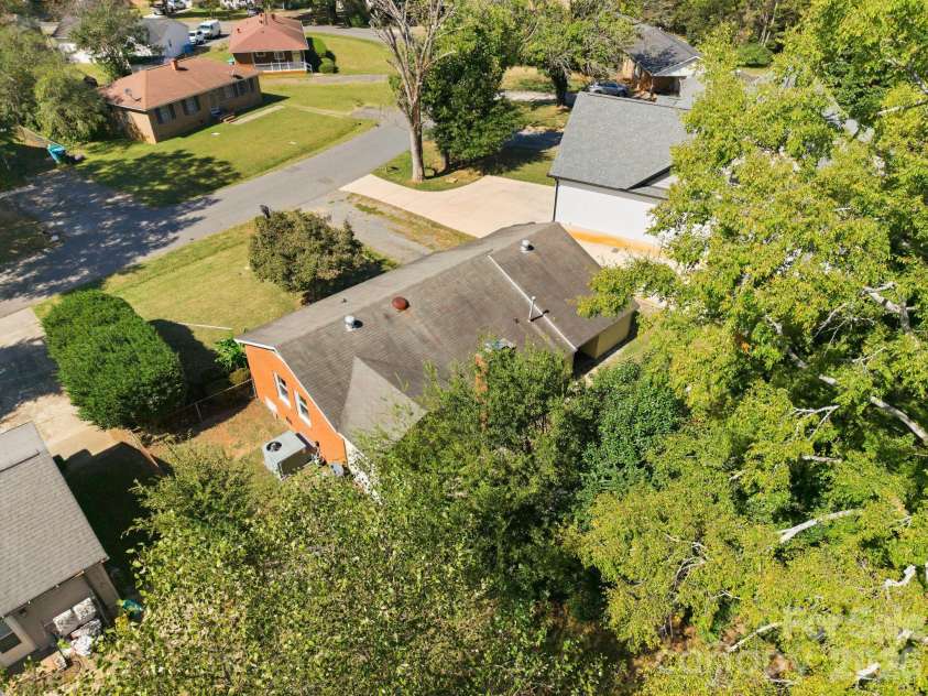 232 Eden Circle, Pineville, NC 28134.  MLS# CAR4431931, YatesRealty ID 55900. 