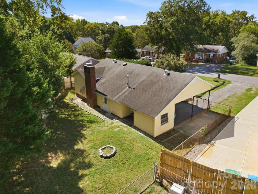 232 Eden Circle, Pineville, NC 28134.  MLS# CAR4431931, YatesRealty ID 55900. 