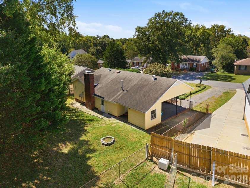 232 Eden Circle, Pineville, NC 28134.  MLS# CAR4431931, YatesRealty ID 55900. 