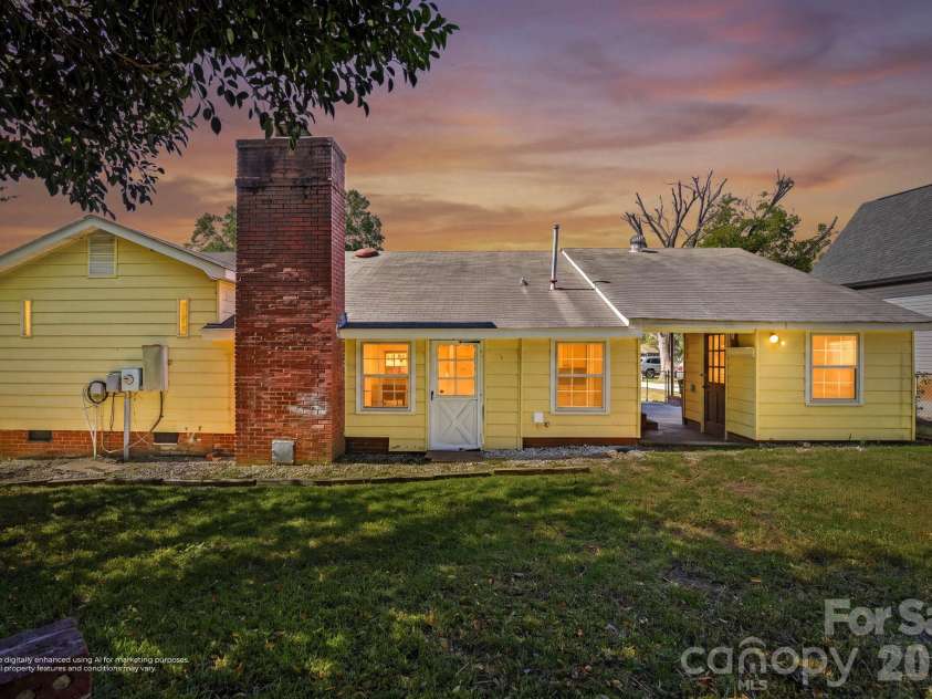 232 Eden Circle, Pineville, NC 28134.  MLS# CAR4431931, YatesRealty ID 55900. 