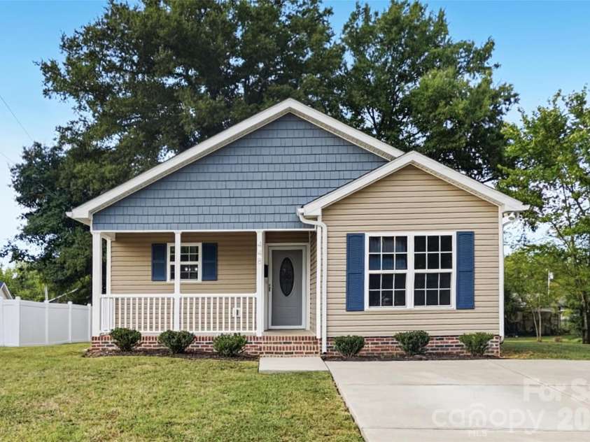 448 Hagins Street, Rock Hill, SC 29730.  MLS# CAR4433029, YatesRealty ID 55906. 