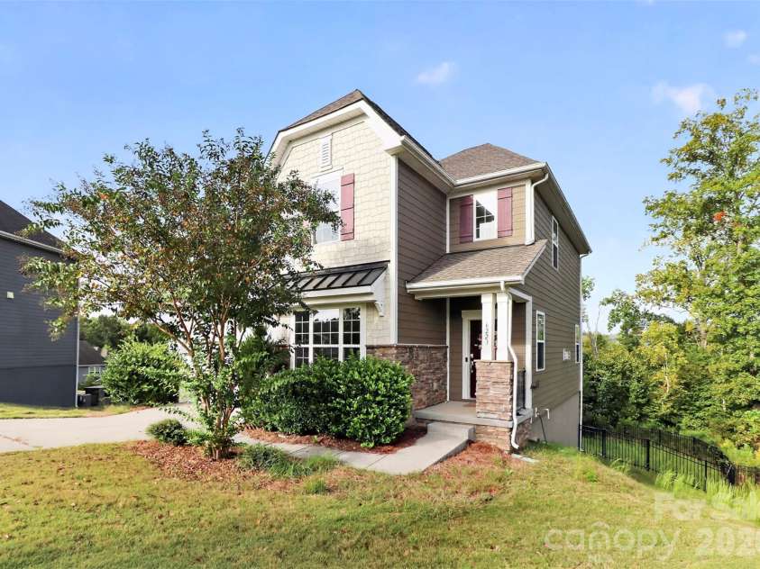 6223 Shumard Oak Way, Indian Land, SC 29707.  MLS# CAR4433193, YatesRealty ID 55911. 