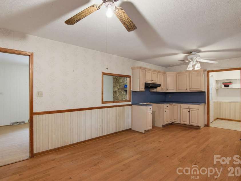 220 Bradford Drive, Salisbury, NC 28146.  MLS# CAR4432042, YatesRealty ID 55912. 