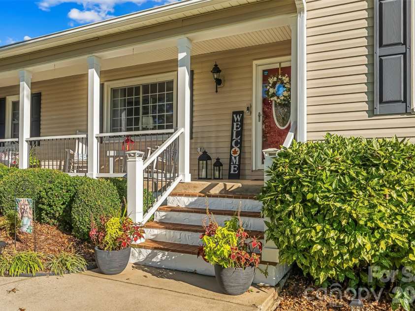 5 Clearview Street, Granite Falls, NC 28630.  MLS# CAR4430445, YatesRealty ID 55913. 