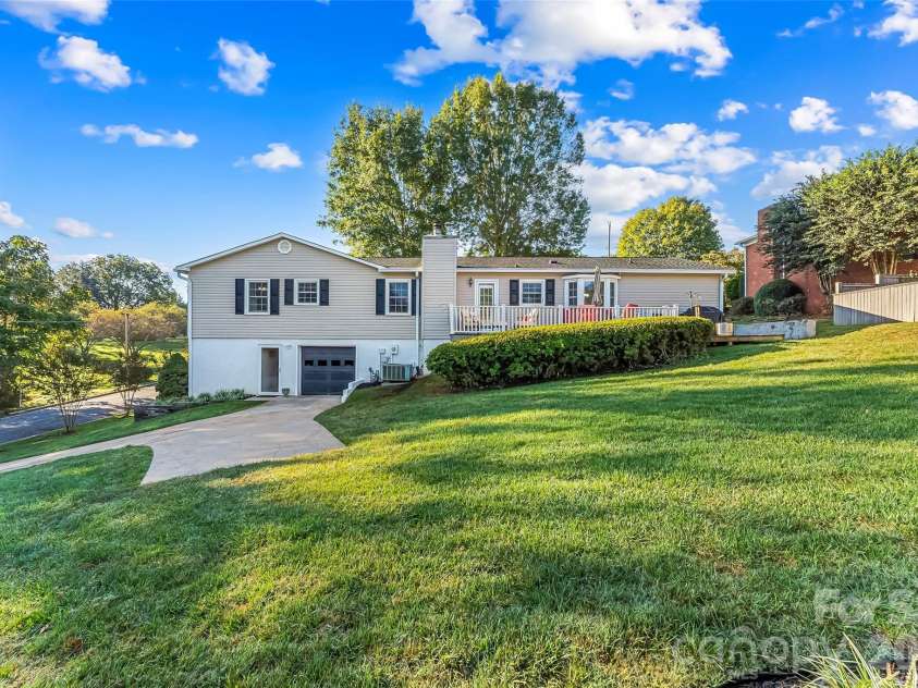 5 Clearview Street, Granite Falls, NC 28630.  MLS# CAR4430445, YatesRealty ID 55913. 