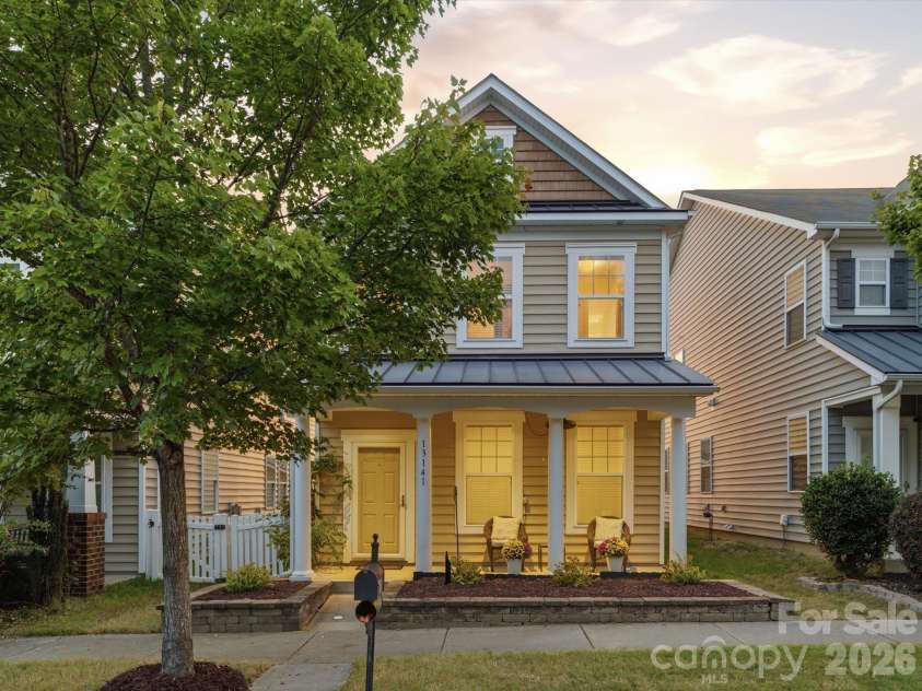 13141 Heath Grove Drive, Huntersville, NC 28078.  MLS# CAR4432517, YatesRealty ID 55915. 
