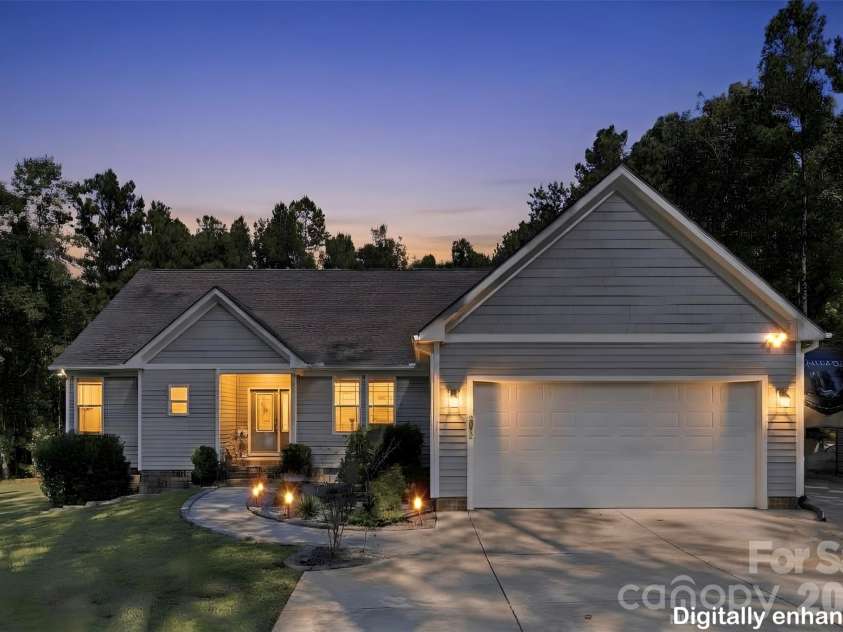 2072 Old Ferry Lane, Lancaster, SC 29720.  MLS# CAR4431930, YatesRealty ID 55917. 