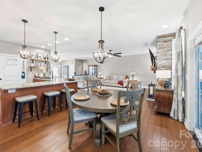 2072 Old Ferry Lane, Lancaster, SC 29720.  MLS# CAR4431930, YatesRealty ID 55917. 