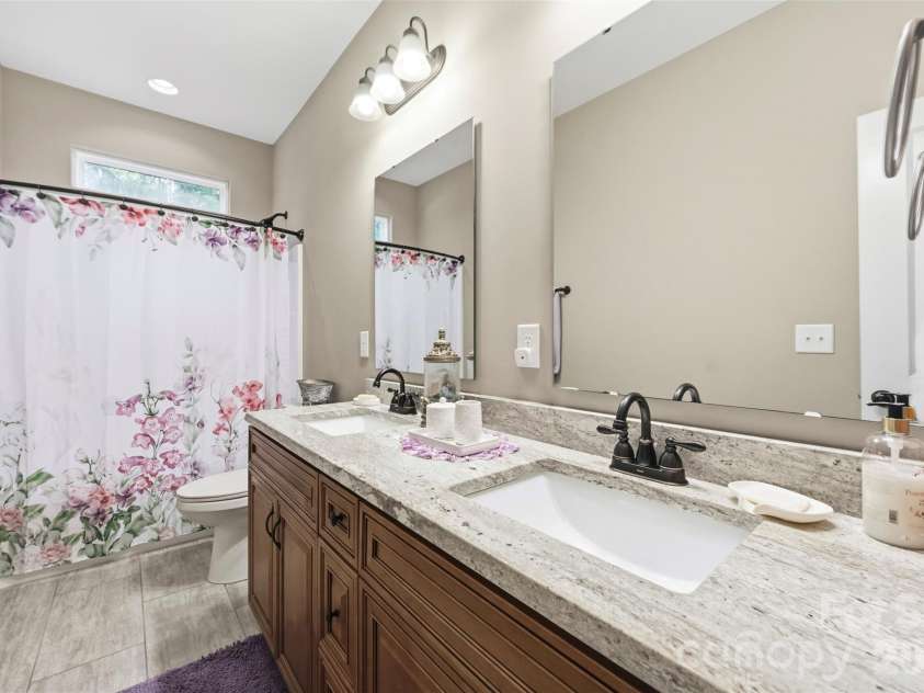 2072 Old Ferry Lane, Lancaster, SC 29720.  MLS# CAR4431930, YatesRealty ID 55917. 