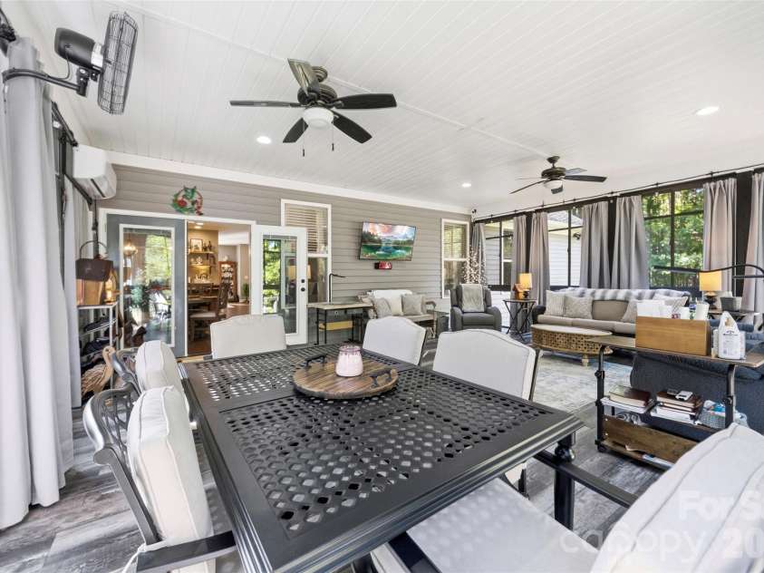 2072 Old Ferry Lane, Lancaster, SC 29720.  MLS# CAR4431930, YatesRealty ID 55917. 