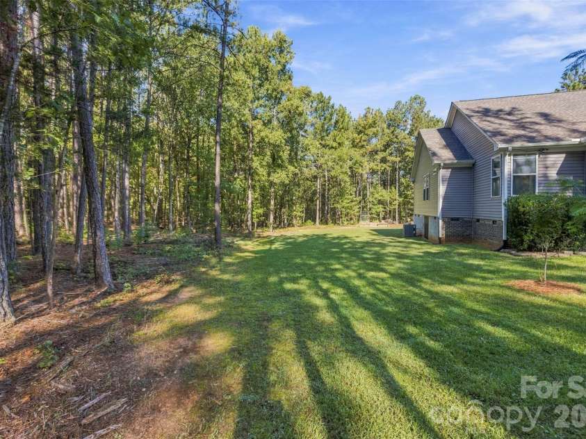 2072 Old Ferry Lane, Lancaster, SC 29720.  MLS# CAR4431930, YatesRealty ID 55917. 