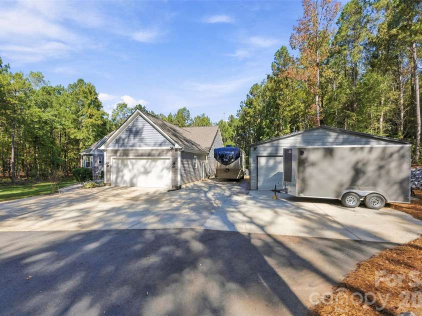 2072 Old Ferry Lane, Lancaster, SC 29720.  MLS# CAR4431930, YatesRealty ID 55917. 