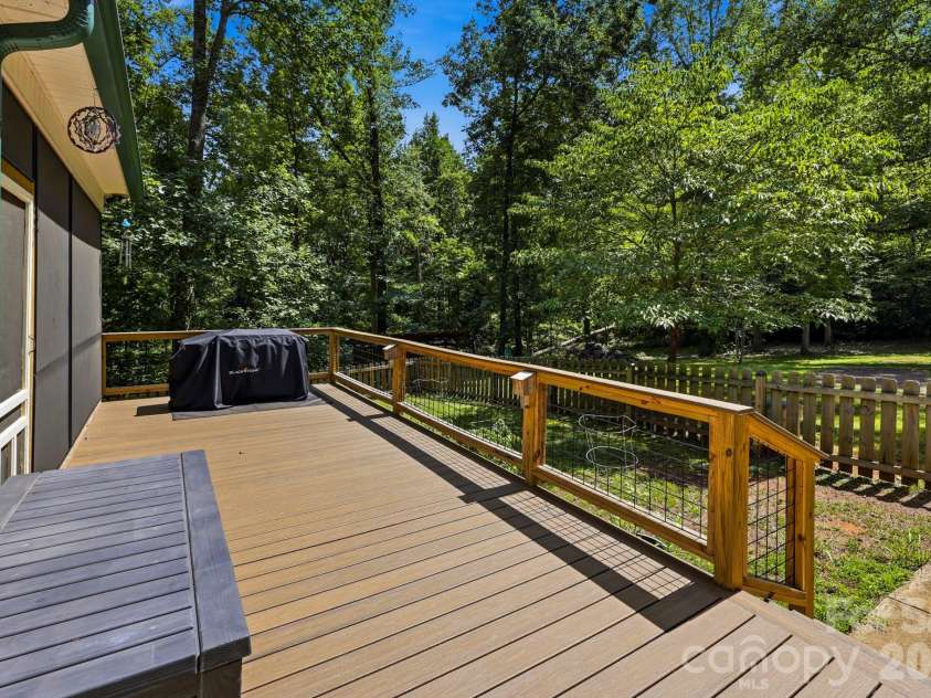 221 Willow Lakes Drive, Rutherfordton, NC 28139.  MLS# CAR4411005, YatesRealty ID 55920. 