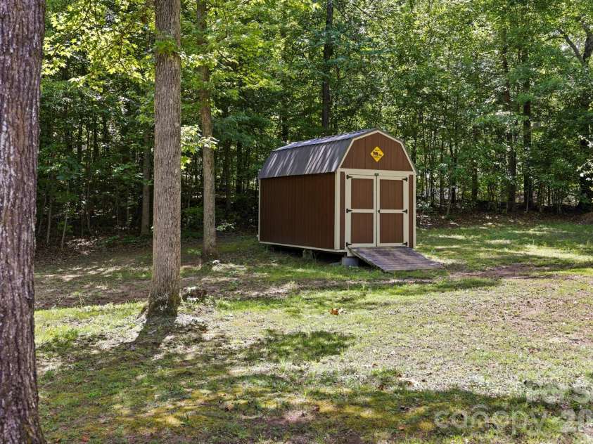 221 Willow Lakes Drive, Rutherfordton, NC 28139.  MLS# CAR4411005, YatesRealty ID 55920. 