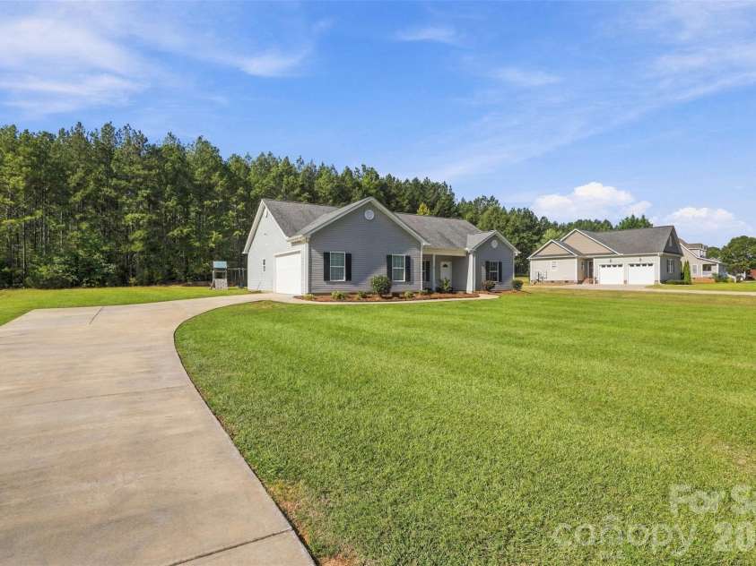 4206 Fletcher Funderburk Road, Lancaster, SC 29720.  MLS# CAR4433294, YatesRealty ID 55926. 
