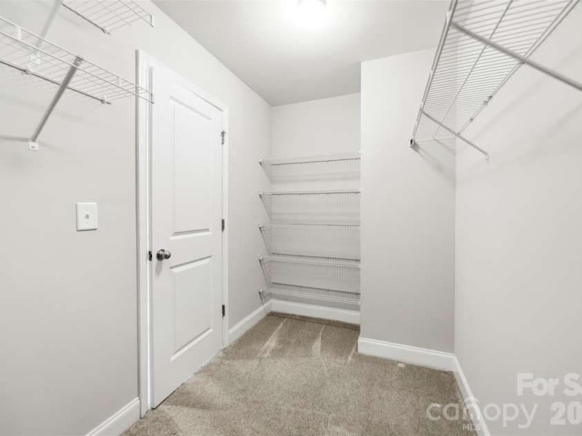 1124 Golden Gate Court, Rock Hill, SC 29732.  MLS# CAR4428381, YatesRealty ID 55927. 