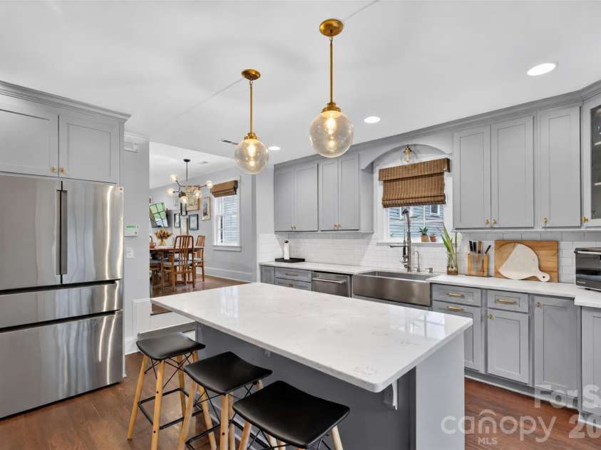 1727 Merriman Avenue, Charlotte, NC 28203.  MLS# CAR4432521, YatesRealty ID 55929. 