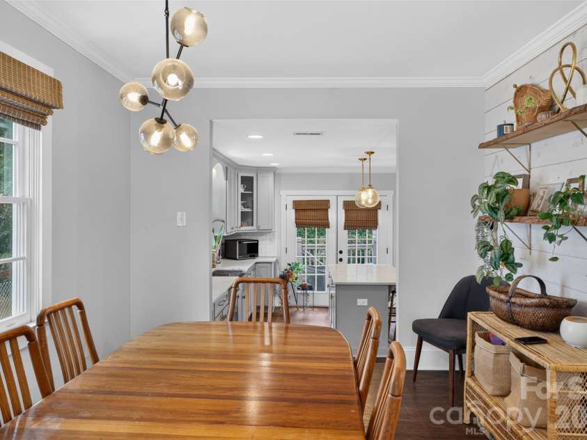 1727 Merriman Avenue, Charlotte, NC 28203.  MLS# CAR4432521, YatesRealty ID 55929. 