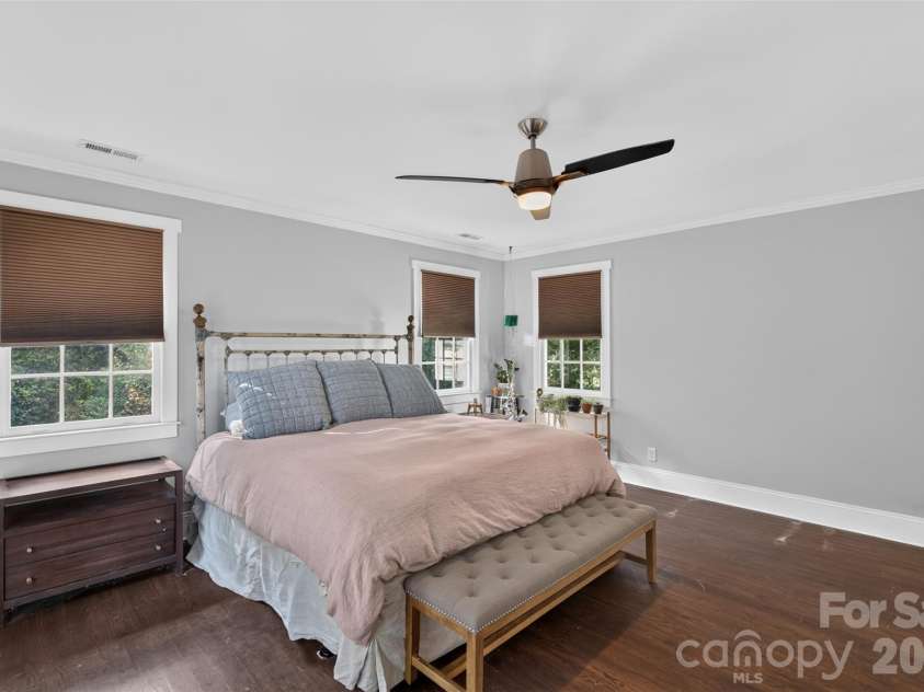 1727 Merriman Avenue, Charlotte, NC 28203.  MLS# CAR4432521, YatesRealty ID 55929. 