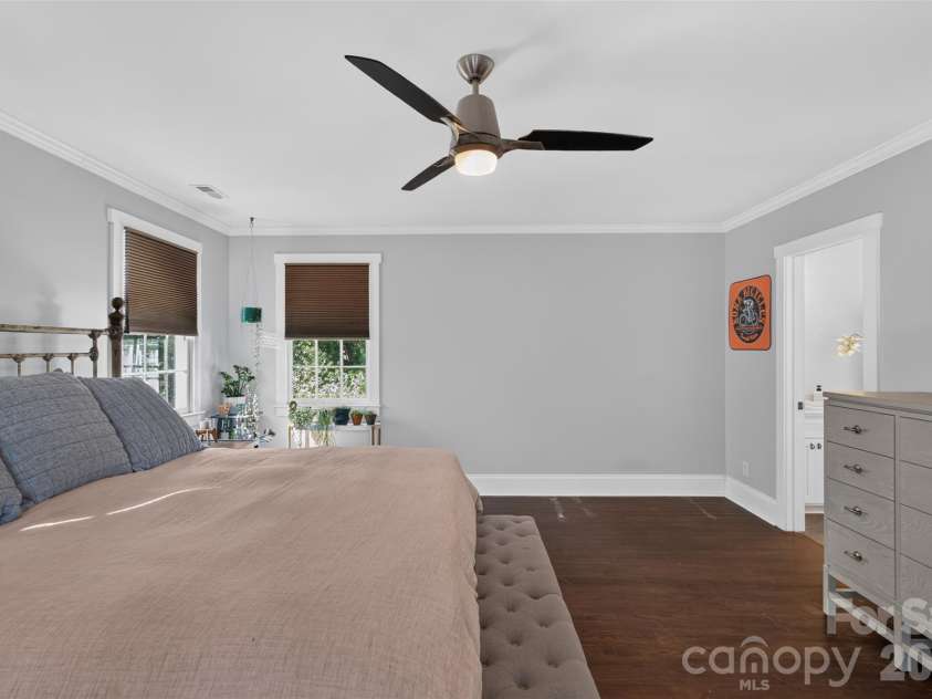 1727 Merriman Avenue, Charlotte, NC 28203.  MLS# CAR4432521, YatesRealty ID 55929. 