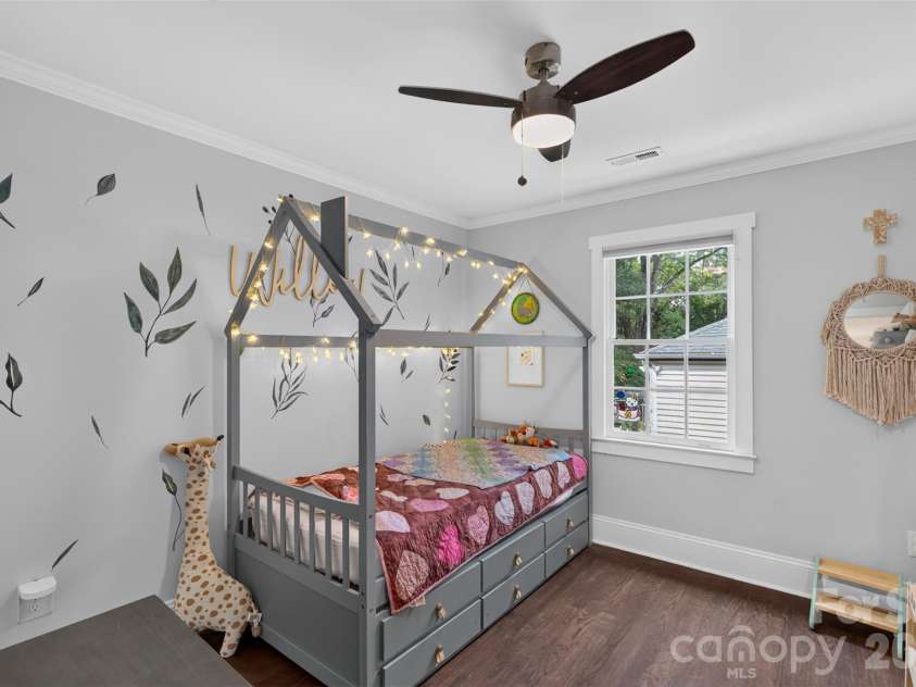 1727 Merriman Avenue, Charlotte, NC 28203.  MLS# CAR4432521, YatesRealty ID 55929. 