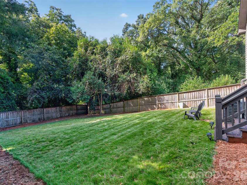 1727 Merriman Avenue, Charlotte, NC 28203.  MLS# CAR4432521, YatesRealty ID 55929. 