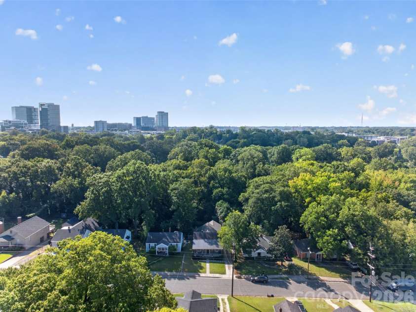 1727 Merriman Avenue, Charlotte, NC 28203.  MLS# CAR4432521, YatesRealty ID 55929. 