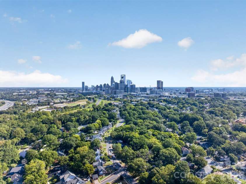 1727 Merriman Avenue, Charlotte, NC 28203.  MLS# CAR4432521, YatesRealty ID 55929. 