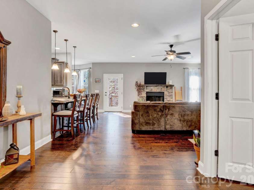 3327 Greenville Highway, Flat Rock, NC 28731.  MLS# CAR4355594, YatesRealty ID 5593. 
