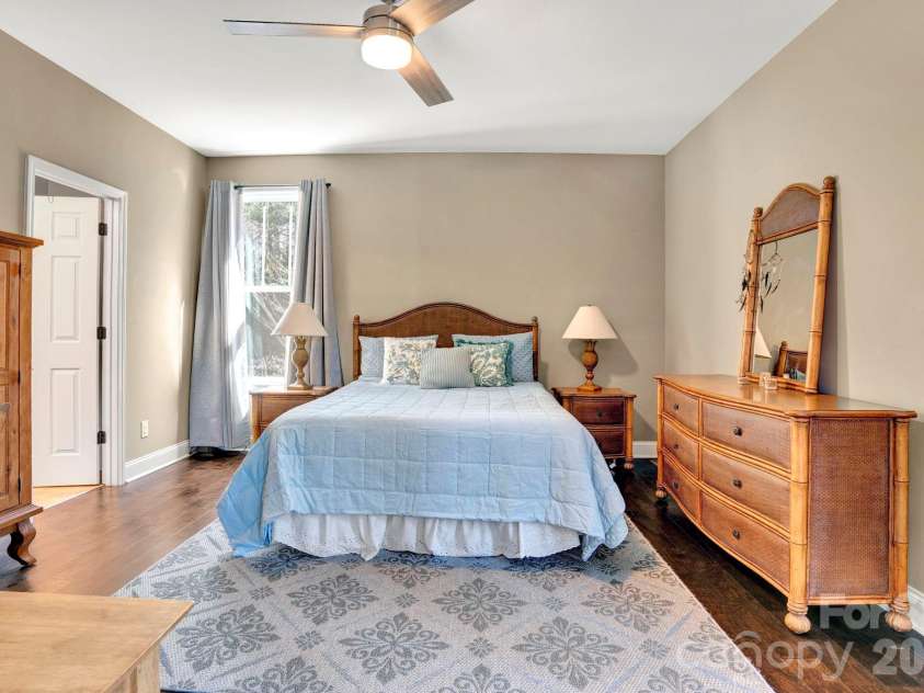 3327 Greenville Highway, Flat Rock, NC 28731.  MLS# CAR4355594, YatesRealty ID 5593. 