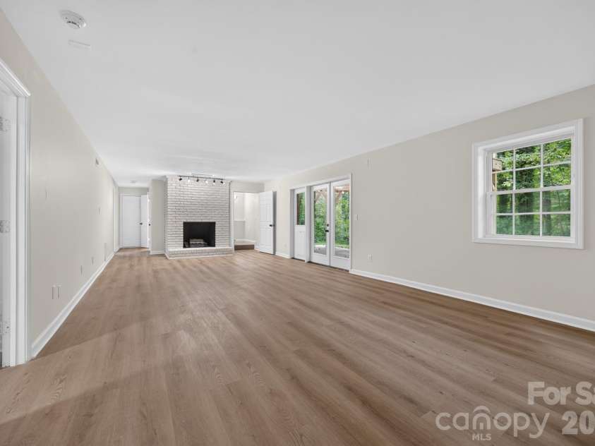 5550 Overlook Circle, Winston Salem, NC 27105.  MLS# CAR4432343, YatesRealty ID 55933. Recreation Room