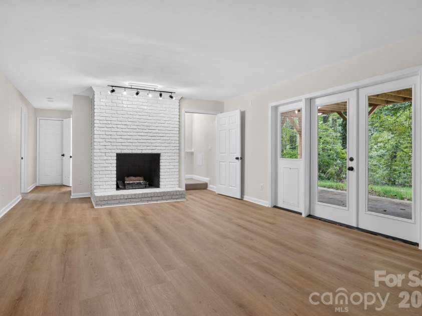 5550 Overlook Circle, Winston Salem, NC 27105.  MLS# CAR4432343, YatesRealty ID 55933. Recreation Room