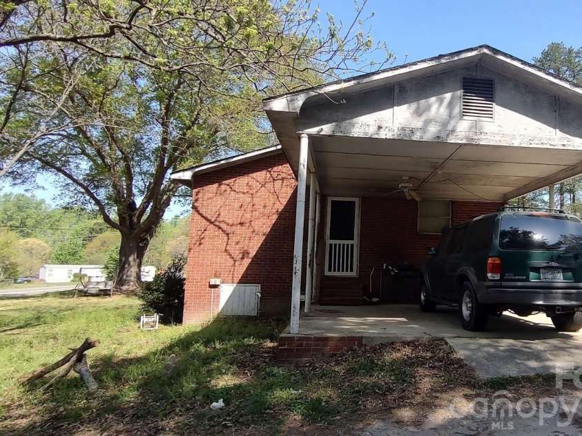 131 Sj Crawford Road, Lincolnton, NC 28092.  MLS# CAR4428419, YatesRealty ID 55934. 