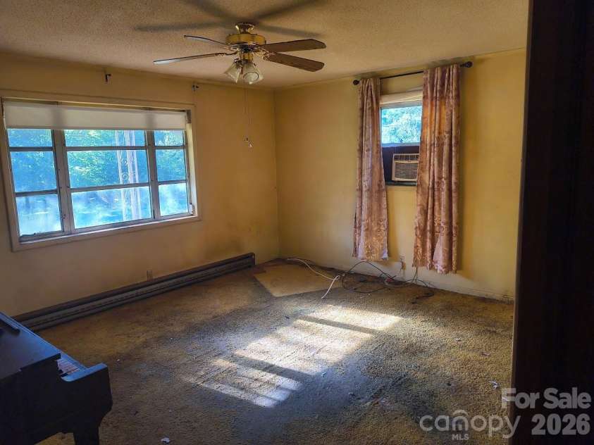 131 Sj Crawford Road, Lincolnton, NC 28092.  MLS# CAR4428419, YatesRealty ID 55934. 