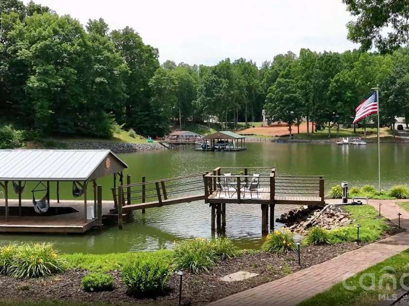 114 Kilkee Lane, Mooresville, NC 28117.  MLS# CAR4433034, YatesRealty ID 55935. 