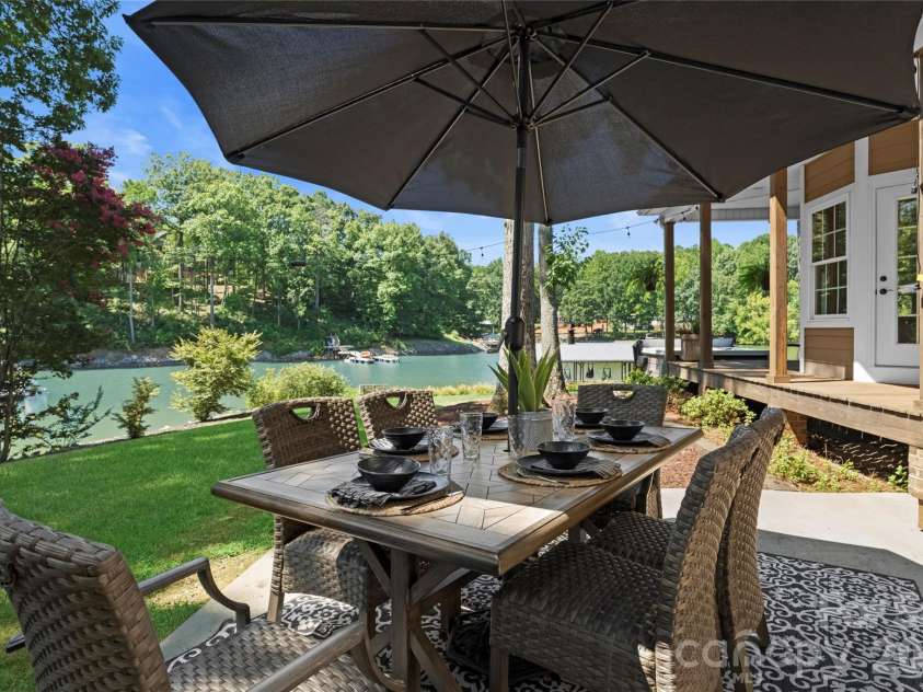 114 Kilkee Lane, Mooresville, NC 28117.  MLS# CAR4433034, YatesRealty ID 55935. 