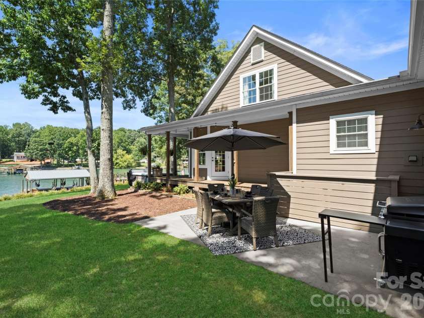 114 Kilkee Lane, Mooresville, NC 28117.  MLS# CAR4433034, YatesRealty ID 55935. 